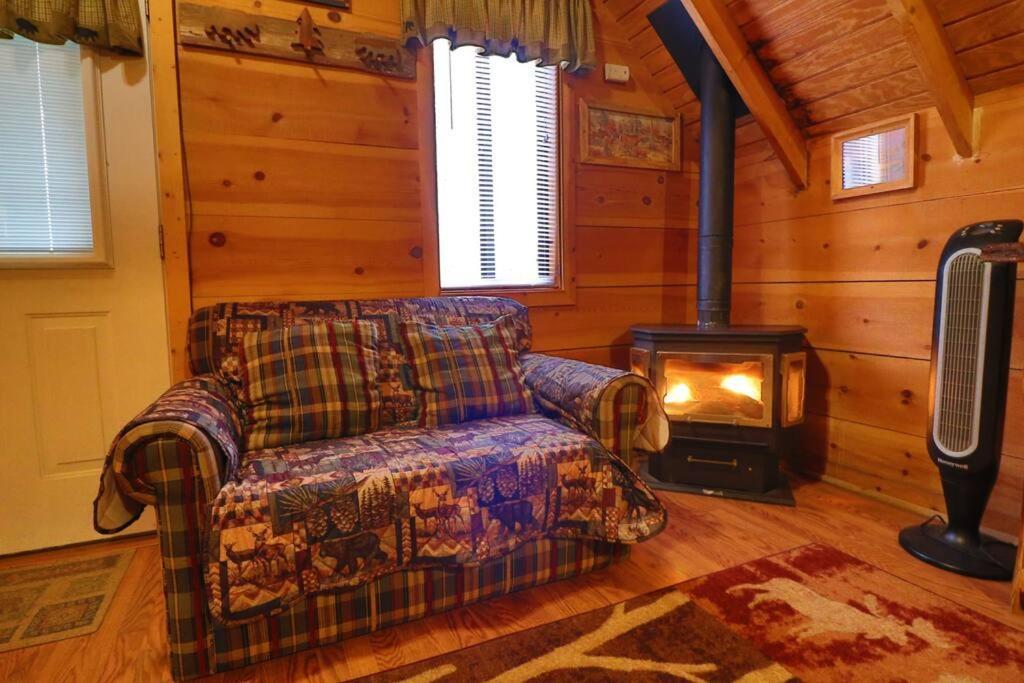 Cozy Cabin W/ Fireplace 3 Minutes To Helen! #2. المظهر الخارجي الصورة