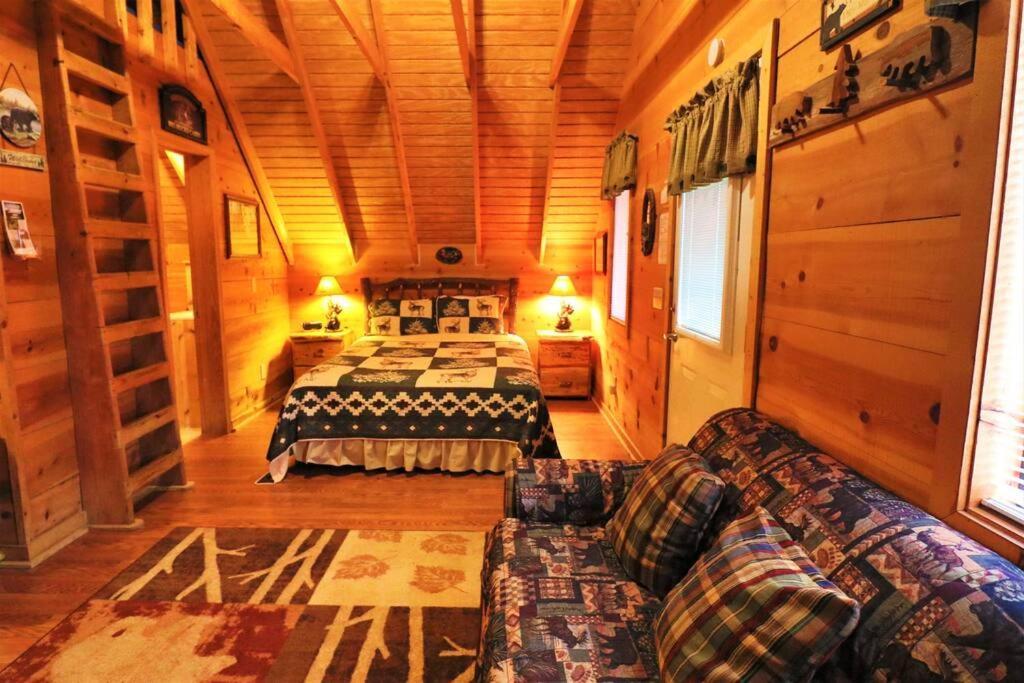 Cozy Cabin W/ Fireplace 3 Minutes To Helen! #2. المظهر الخارجي الصورة